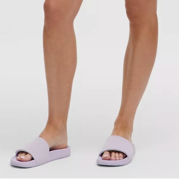 Lululemon - Women's Restfeel Slide - Picture 2 of 4